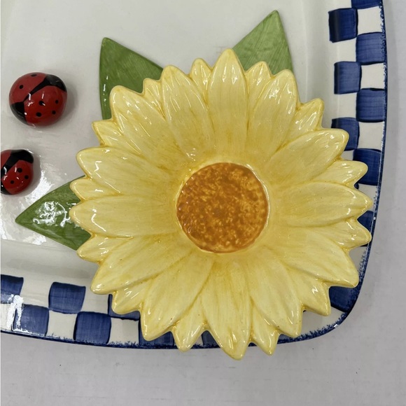 Cali 3D Yellow Sunflower Ladybug Blue White Chip Dip Serving Art Pottery  Signed - Picture 6 of 12
